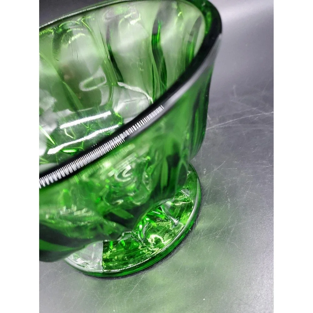 Vintage Anchor Hocking Emerald Green‎ Glass Thumbprint Pedestal Candy Dish Bowl